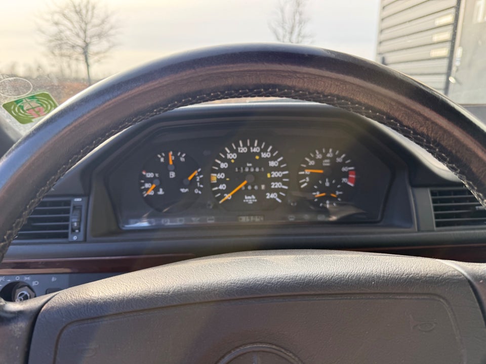 Mercedes E220 2,2 Cabriolet 2d