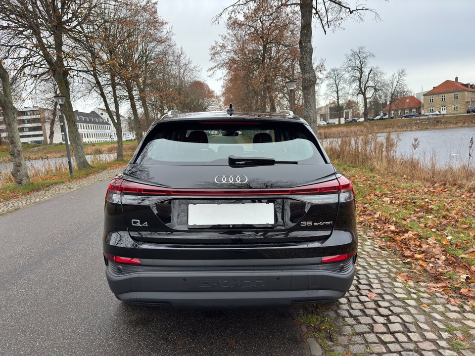 Audi Q4 e-tron 35  5d