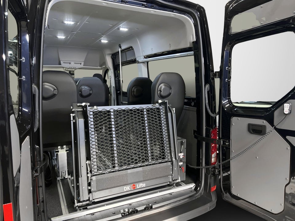 VW Crafter 35 2,0 TDi 177 Kombi L3H2 aut.