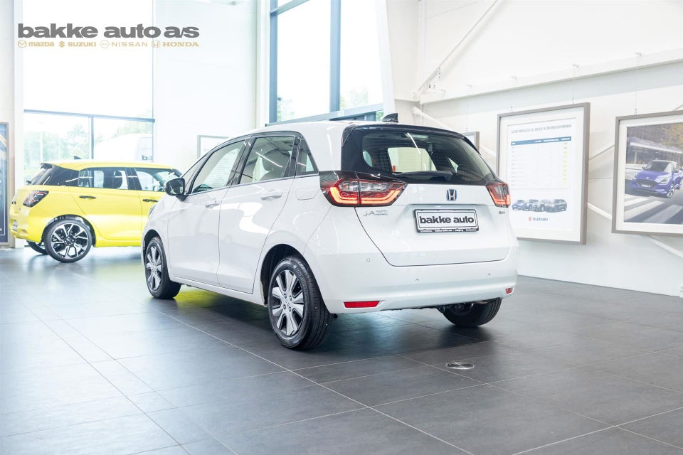Honda Jazz 1,5 i-MMD Elegance eCVT 5d