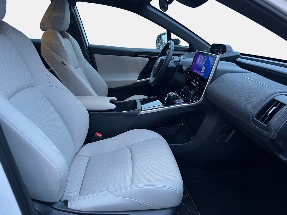 Toyota bZ4X Executive AWD 5d