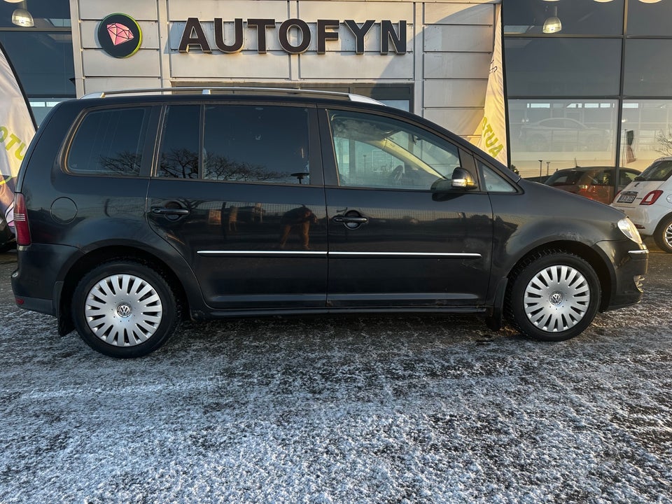 VW Touran 1,9 TDi 105 Trendline 7prs 5d