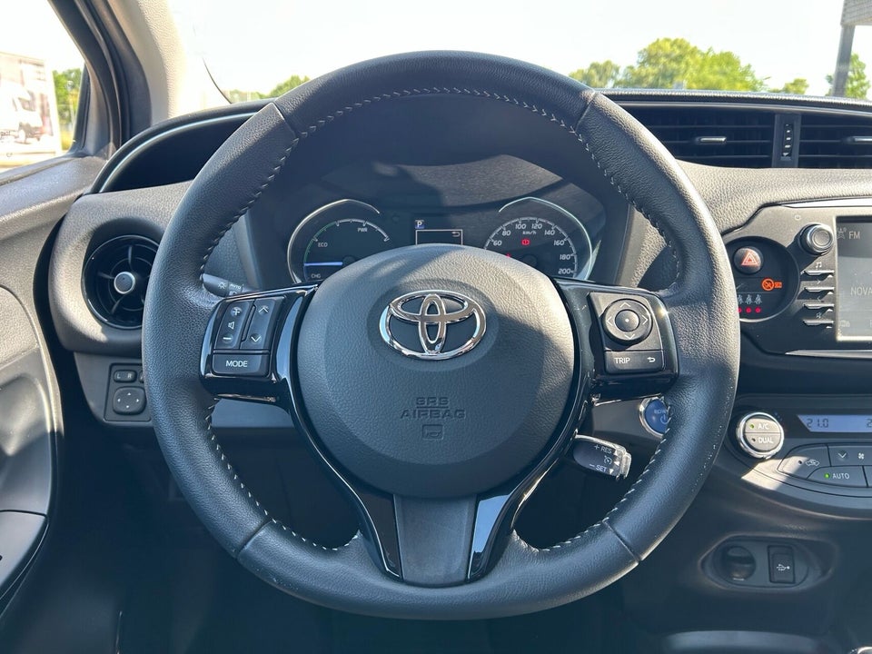 Toyota Yaris 1,5 Hybrid H3 Premium e-CVT 5d