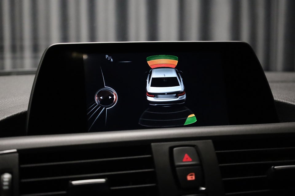 BMW 220i 2,0 Coupé aut. 2d