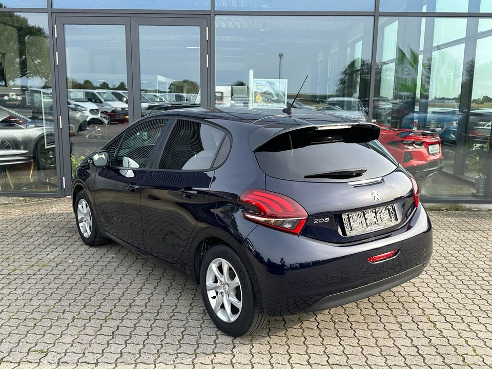 Peugeot 208 1,2 VTi 82 Envy 5d