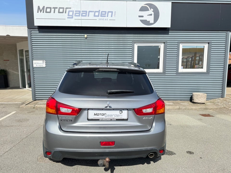 Mitsubishi ASX 1,6 Invite 5d