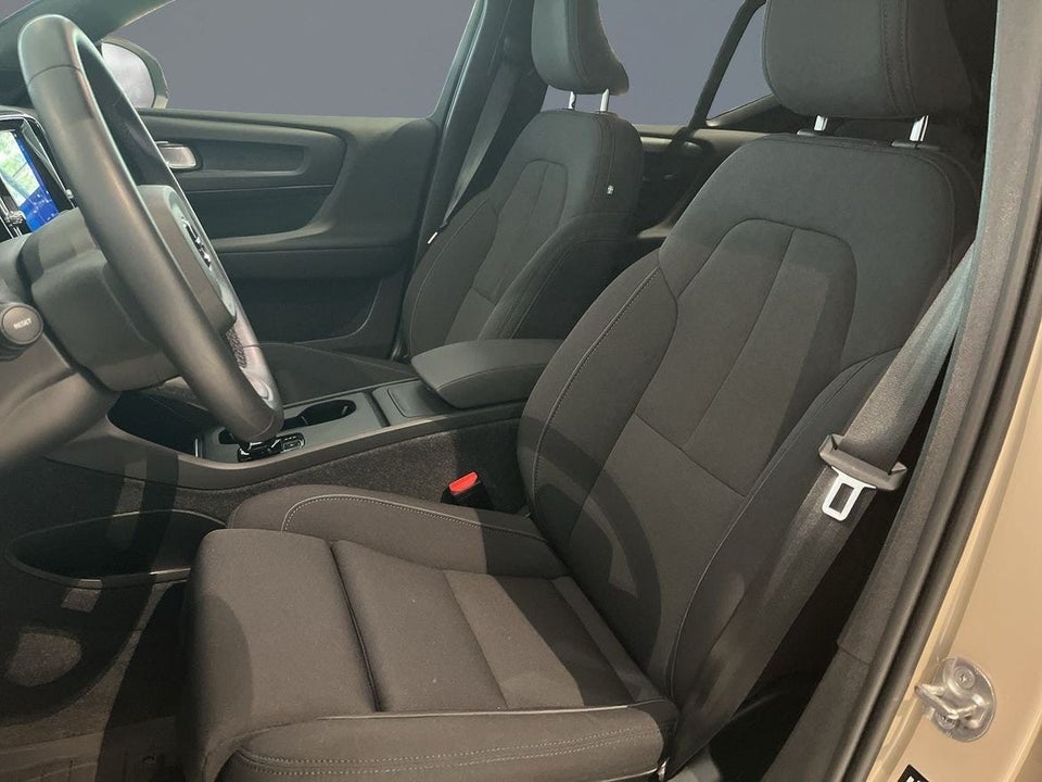 Volvo EX40 Extended Range Plus 5d