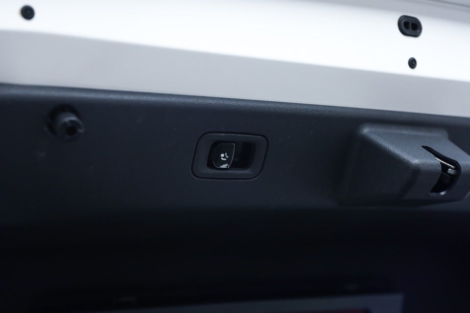 Mercedes CLA250+ EQ Progressive 4d