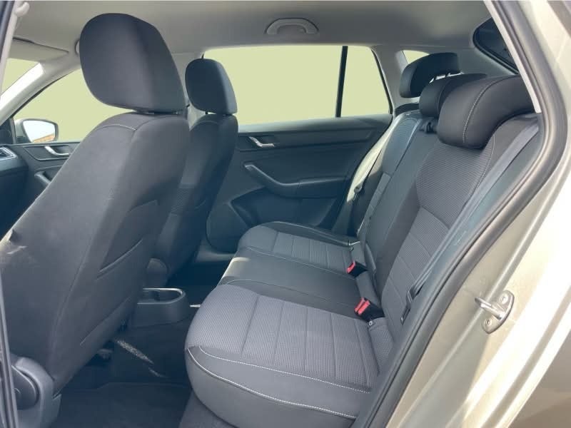 Skoda Rapid 1,4 TSi 122 Elegance Spaceback DSG GreenTec 5d