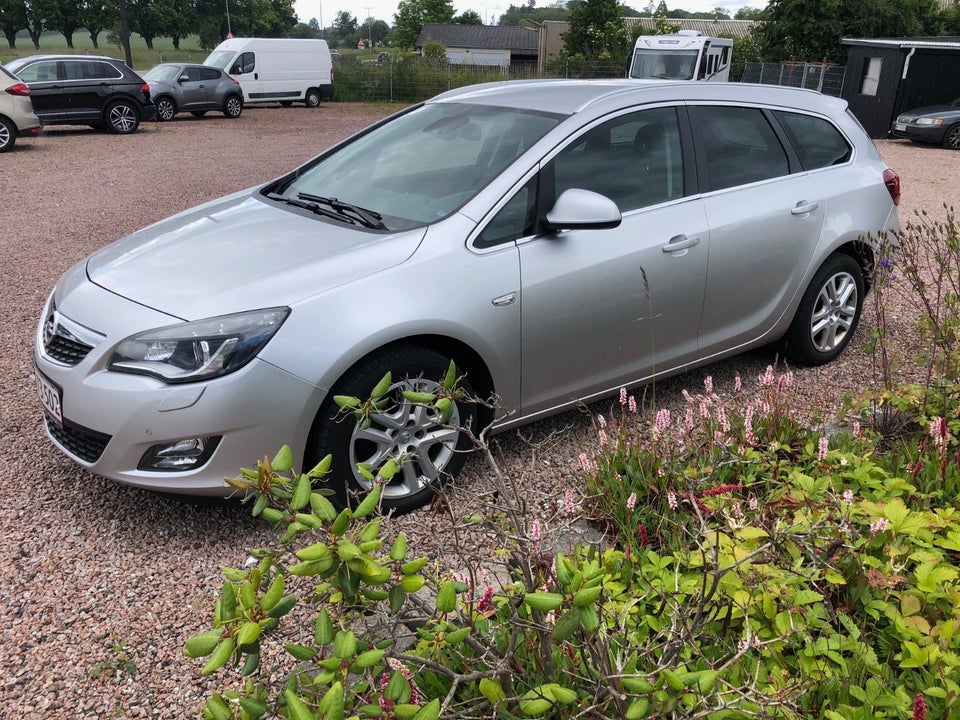 Opel Astra 1,4 T 140 Sport Sports Tourer 5d