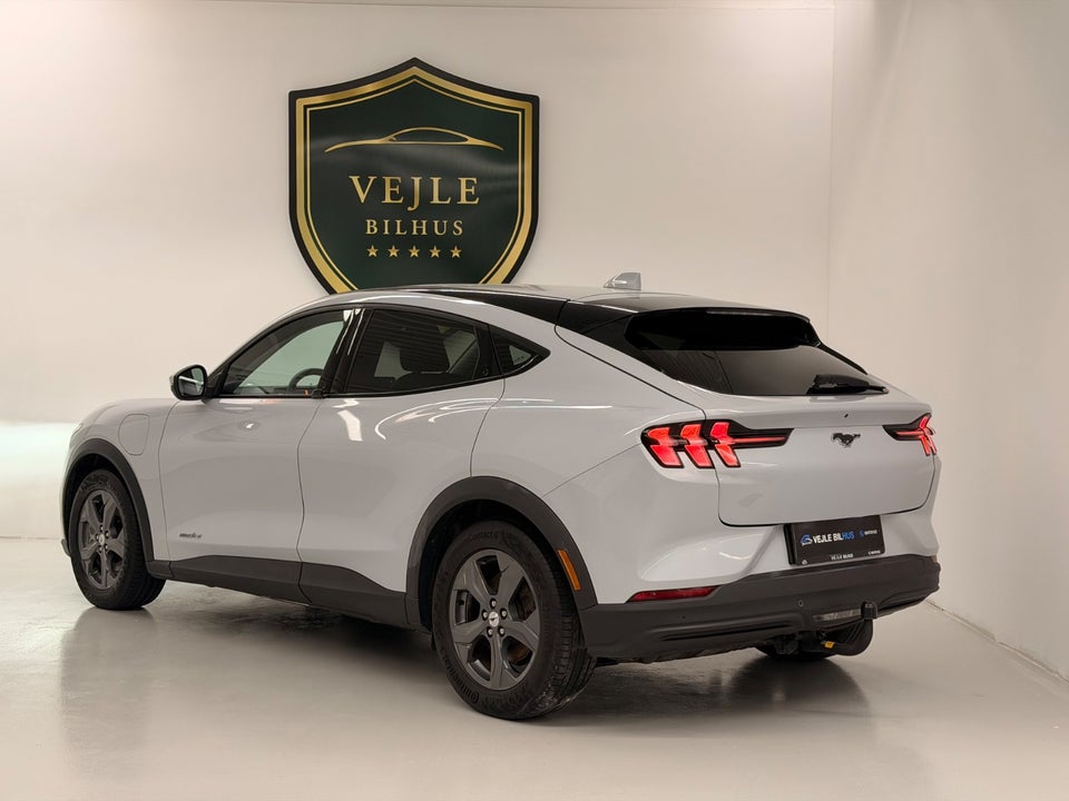 Ford Mustang Mach-E 68 Standard Range 5d