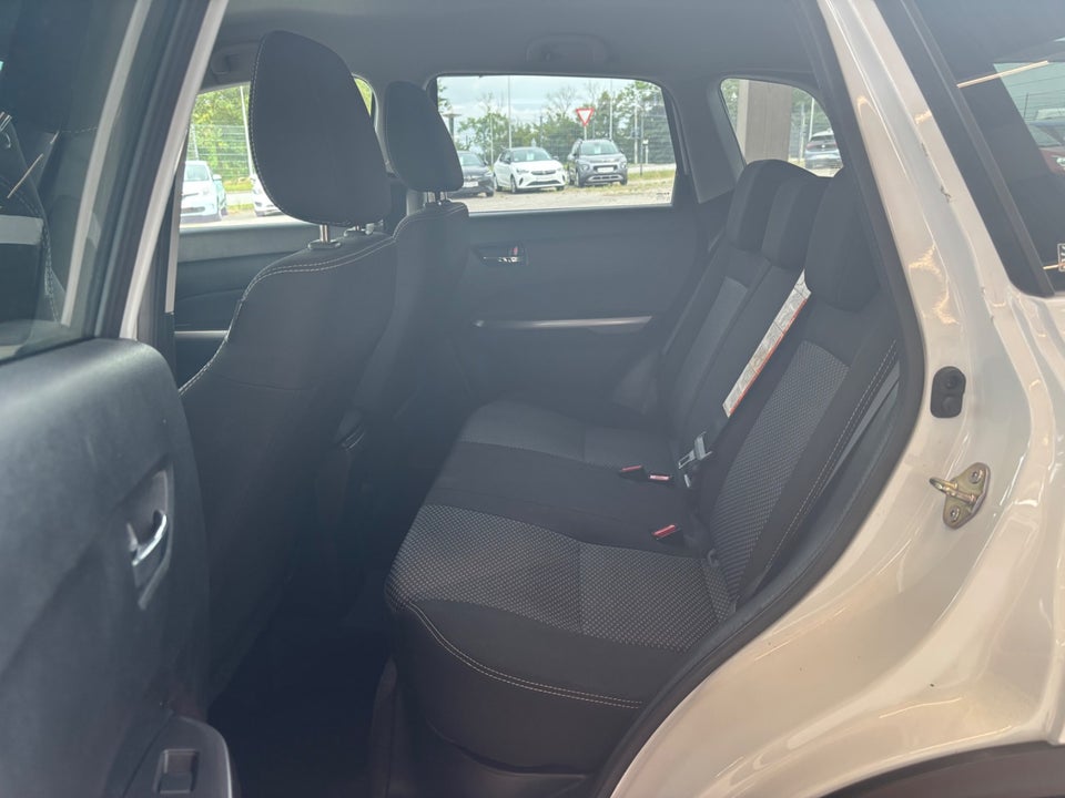 Suzuki Vitara 1,4 mHybrid Active 5d
