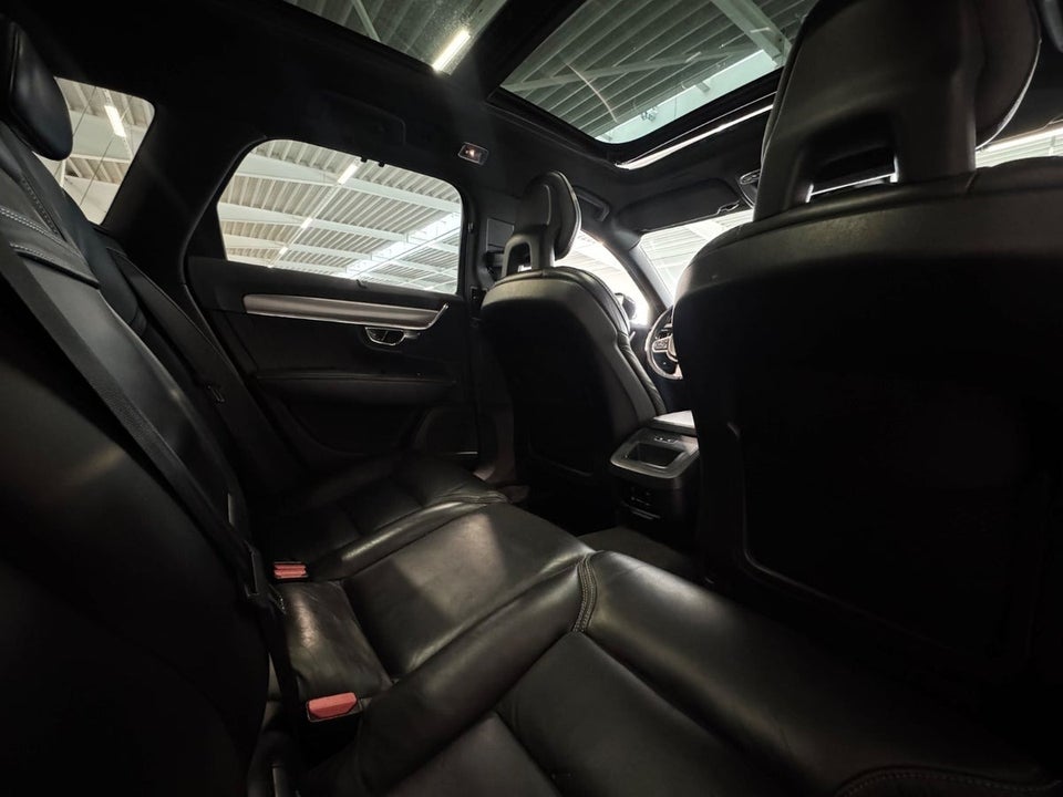 Volvo V90 2,0 T5 254 Momentum aut. 5d