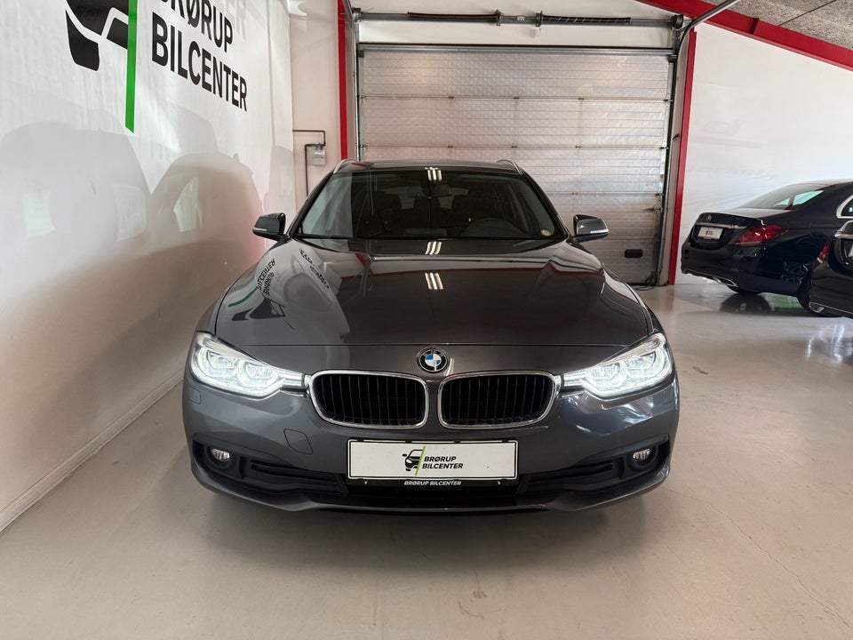 BMW 320d 2,0 Touring Advantage aut. 5d