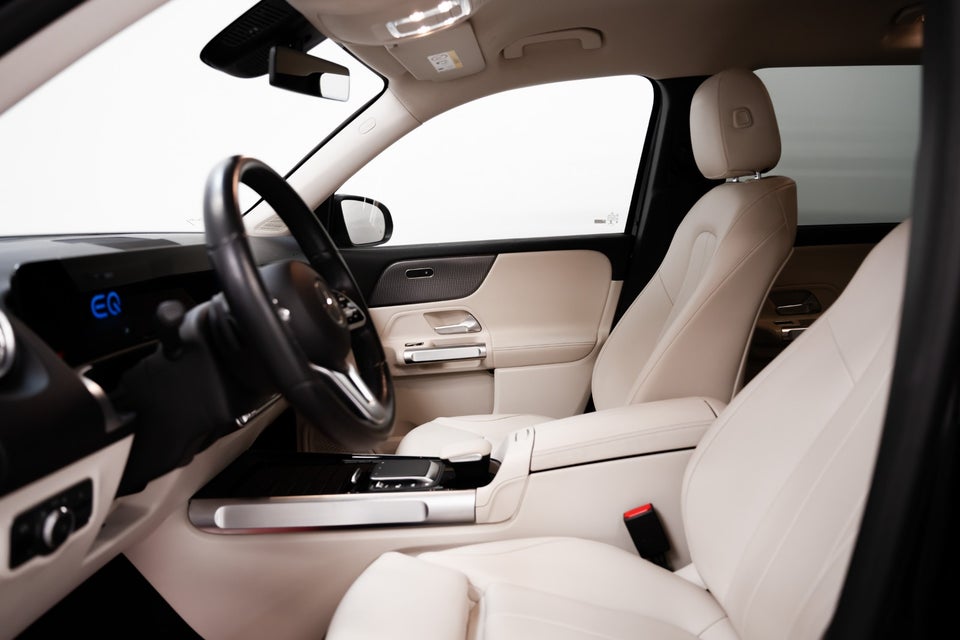 Mercedes EQB300 4Matic 7prs 5d