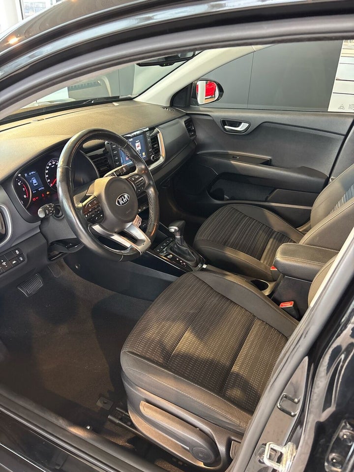 Kia Stonic 1,0 T-GDi Attraction+ DCT 5d