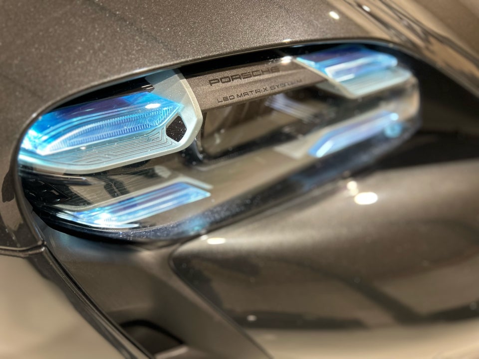 Porsche Taycan 4S Performance+ Cross Turismo 5d