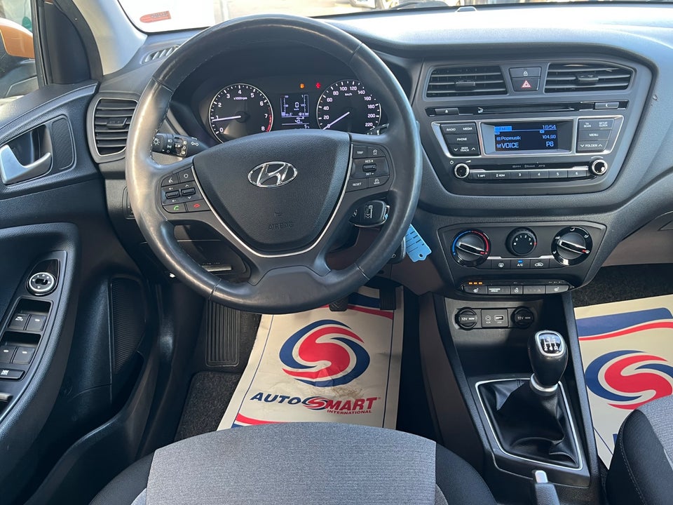 Hyundai i20 1,25 Trend 5d