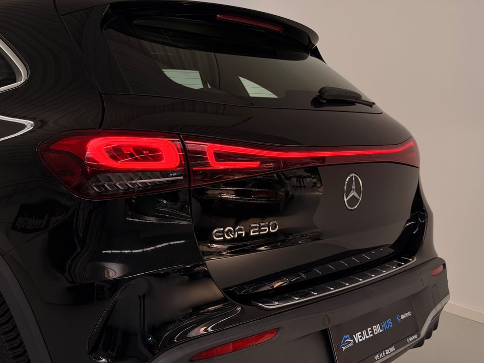 Mercedes EQA250 Edition 1 5d