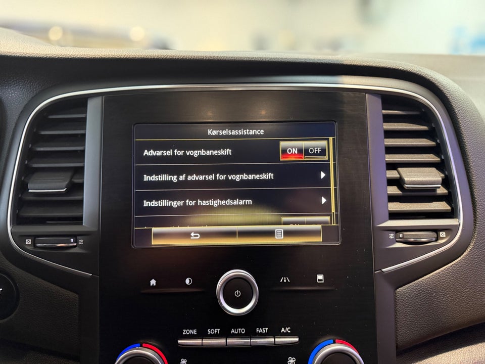 Renault Megane IV 1,5 dCi 110 Zen Sport Tourer 5d