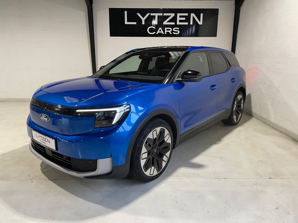 Ford Explorer 82 Premium Extended Range 5d