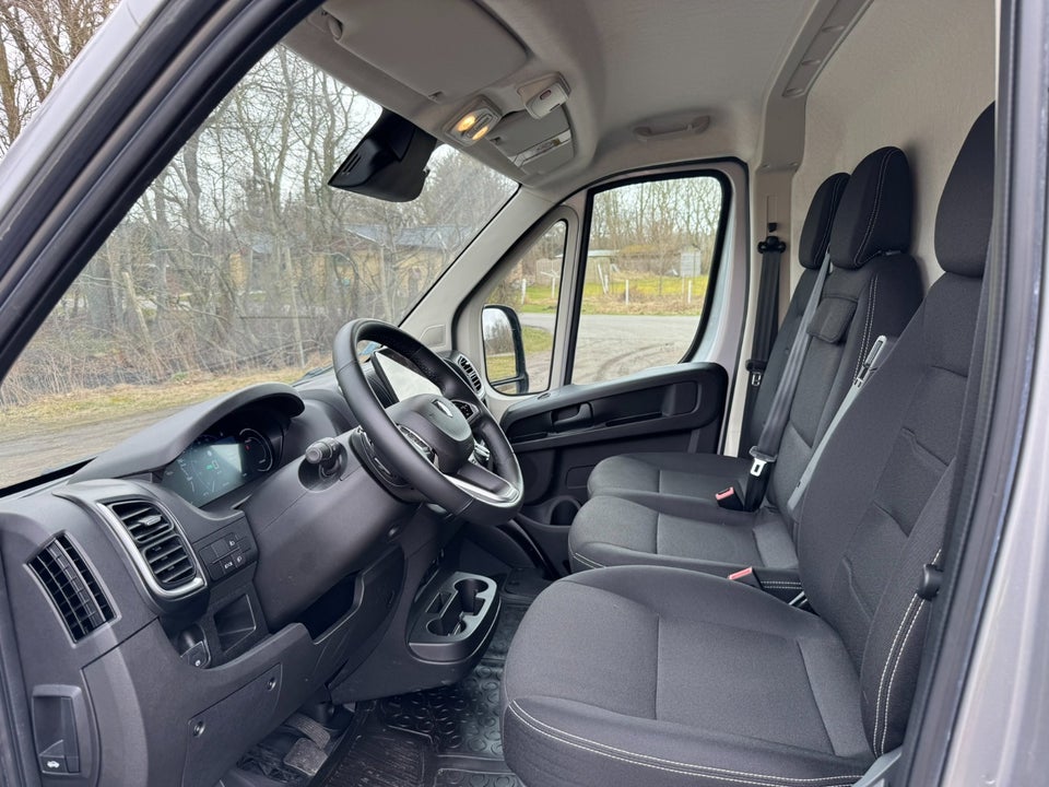 Peugeot e-Boxer 435 110 L4H2 Premium