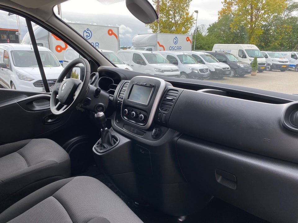 Renault Trafic T29 2,0 dCi 120 L2H1