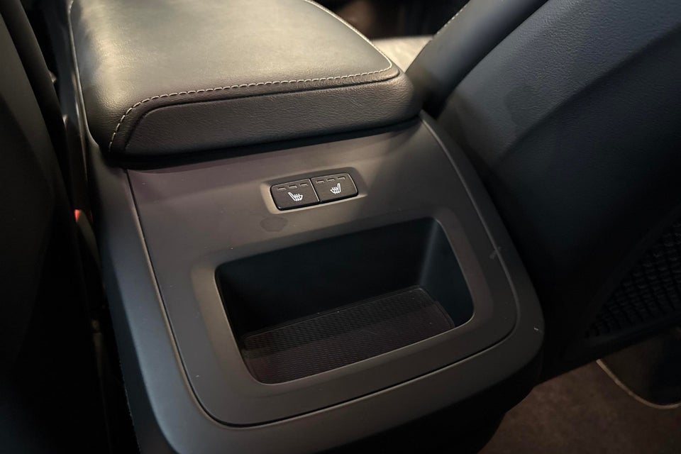 Volvo XC60 2,0 D4 190 R-Design aut. 5d