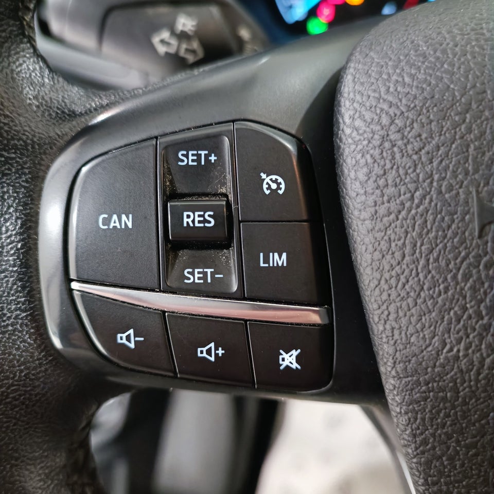 Ford Transit Custom 320 L2 2,0 TDCi 130 Trend