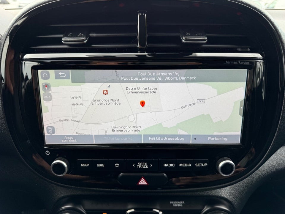 Kia e-Soul 64 Premium Luxury Van 5d