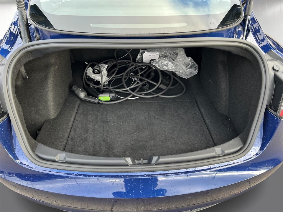 Tesla Model 3 Long Range AWD 4d