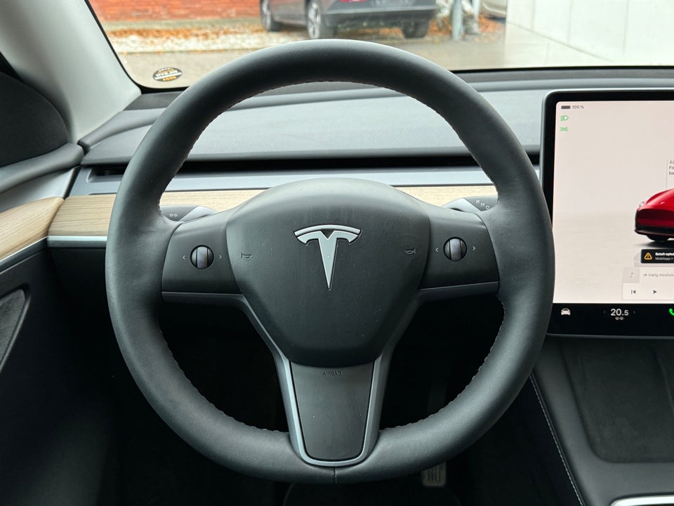 Tesla Model Y RWD 5d