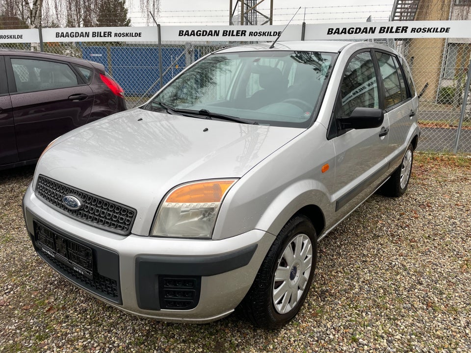 Ford Fusion 1,4 Ambiente 5d