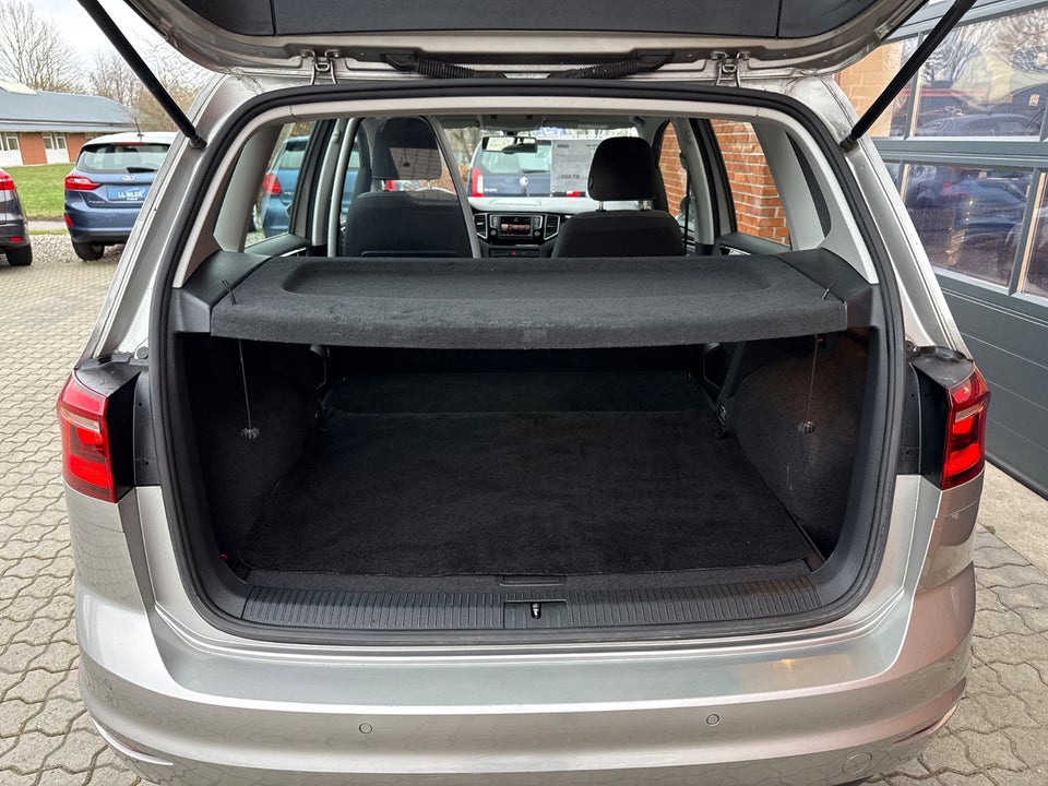 VW Golf Sportsvan 1,6 TDi 110 Highline DSG 5d