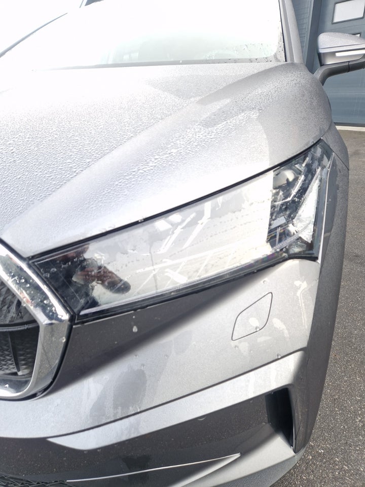 Skoda Enyaq 60 iV Loft 5d