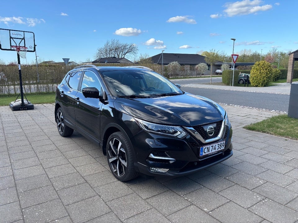 Nissan Qashqai 1,2 Dig-T 115 Tekna 5d