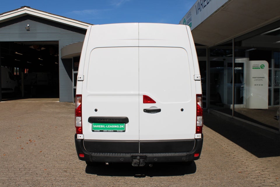 Renault Master IV T35 2,3 dCi 150 L2H2 Kassevogn