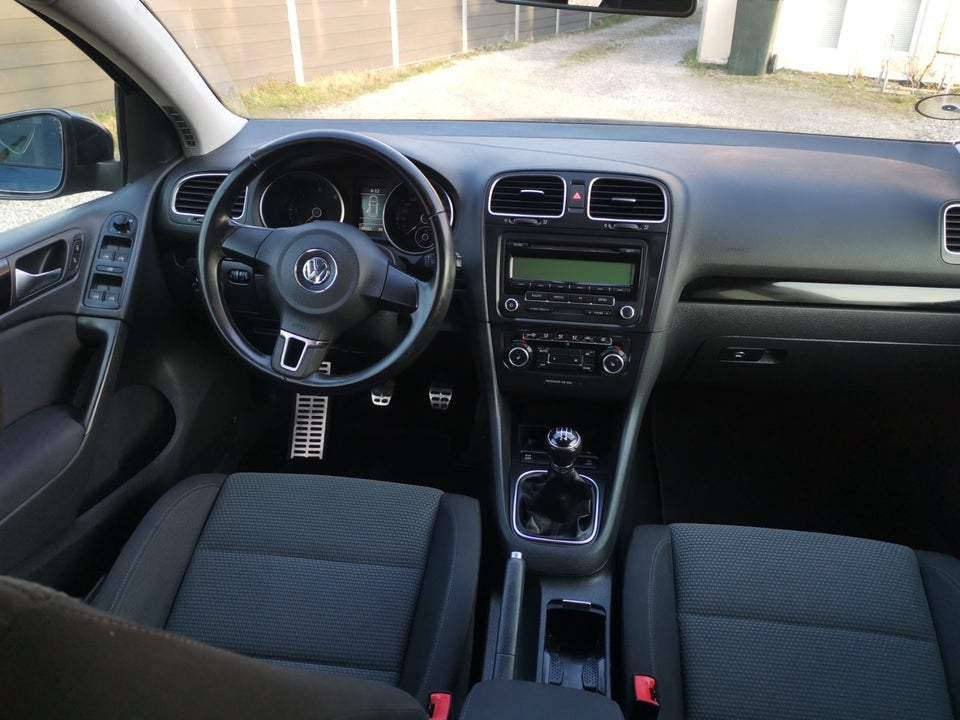 VW Golf VI 1,6 TDi 105 BlueMotion 5d