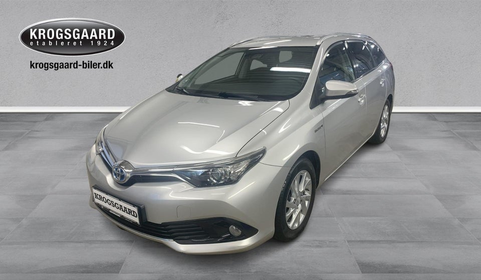 Toyota Auris 1,8 Hybrid H2 Comfort Touring Sports CVT 5d