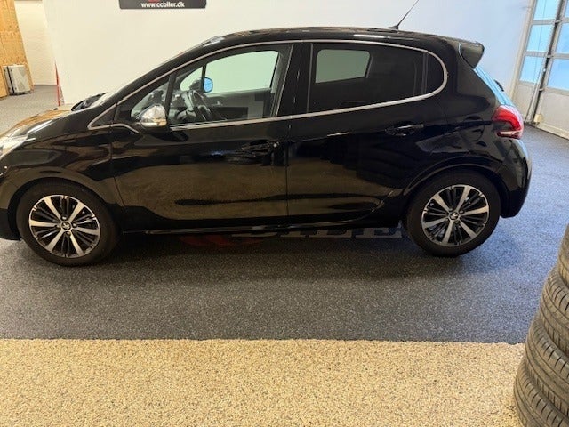 Peugeot 208 1,6 BlueHDi 100 Desire Sky 5d