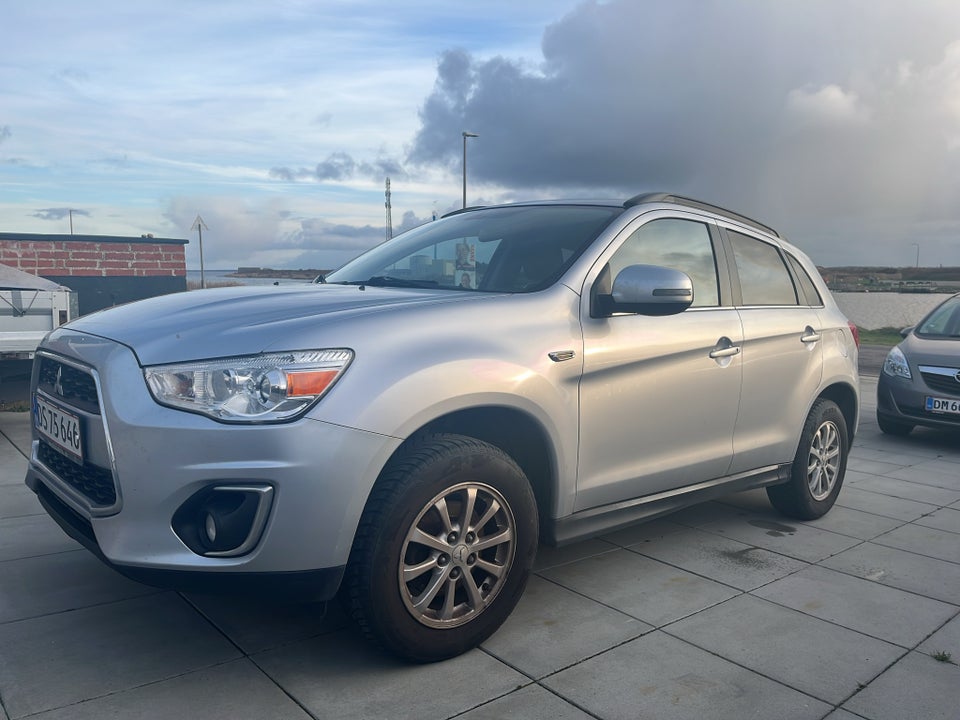 Mitsubishi ASX 1,6 Invite 5d