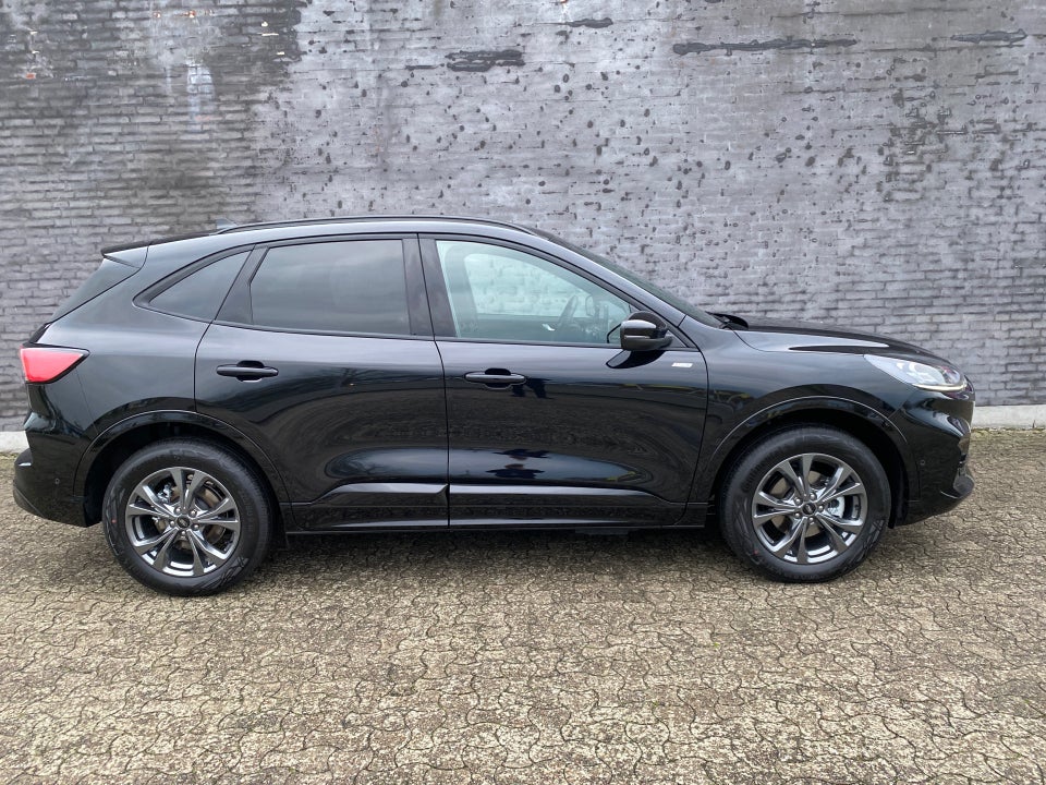 Ford Kuga 2,5 PHEV ST-Line X CVT 5d