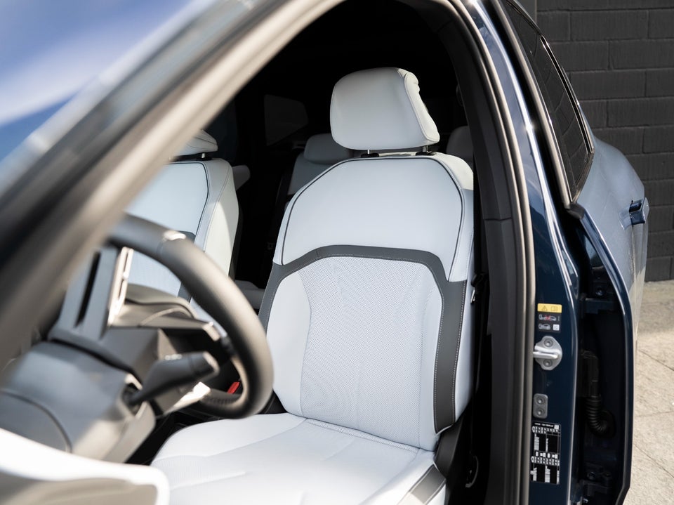 BMW iX3 xDrive50 Supercharged 5d