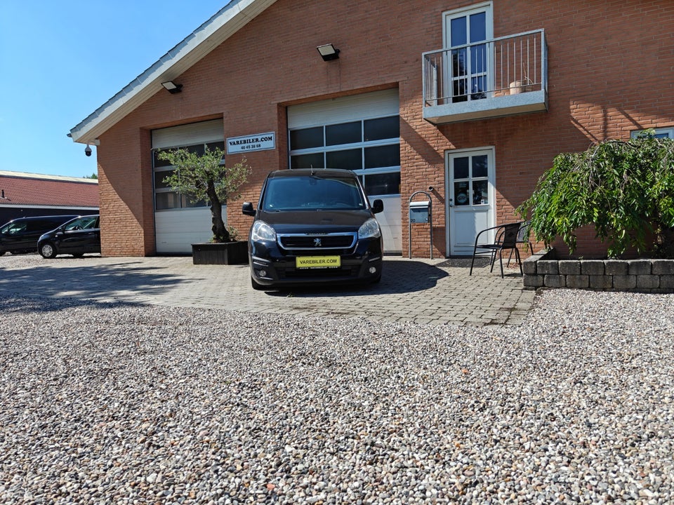Peugeot Partner 1,6 BlueHDi 100 L1 Premium ESG Van 5d