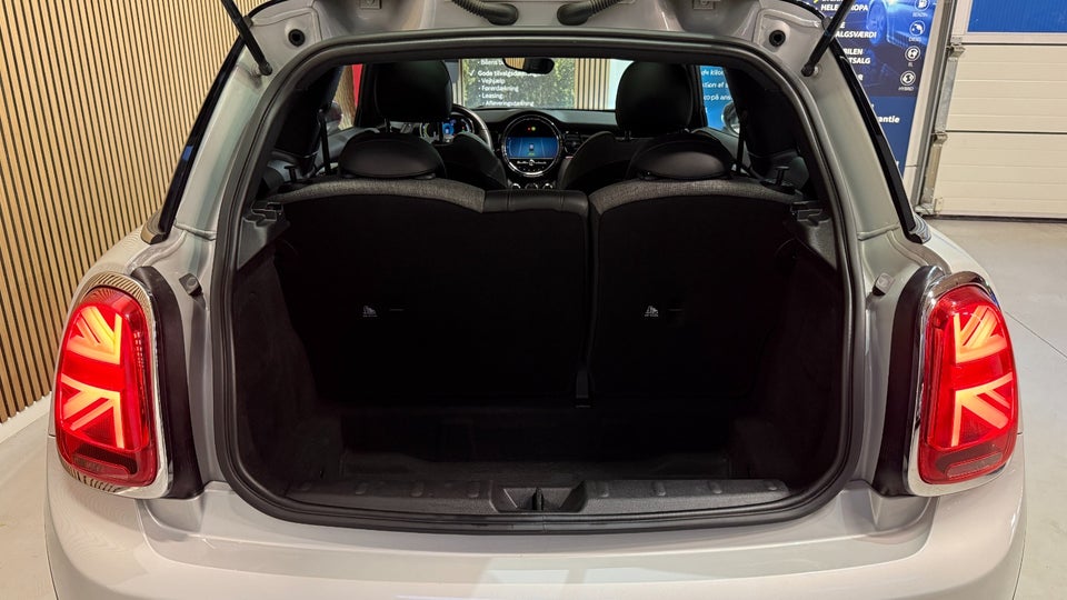 MINI Cooper SE Classic Trim 3d