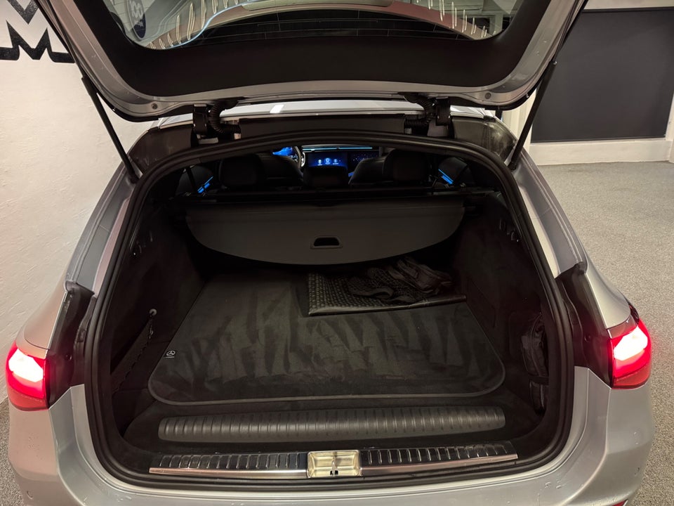 Mercedes E300 e 2,0 AMG Line stc. aut. 5d