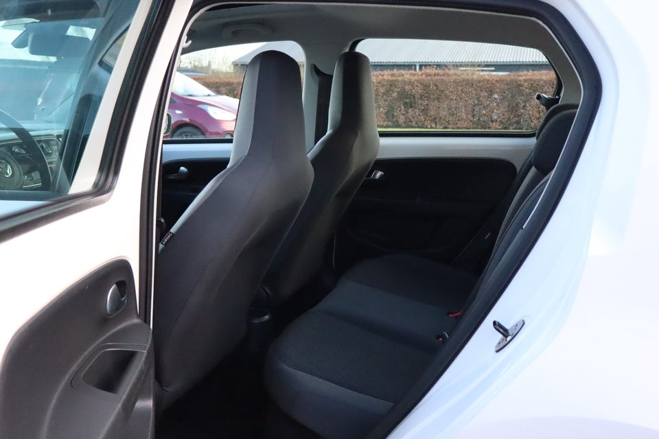 VW Up! 1,0 75 High Up! BMT 5d