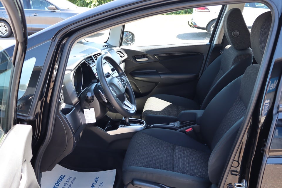 Honda Jazz 1,3 i-VTEC Elegance CVT 5d