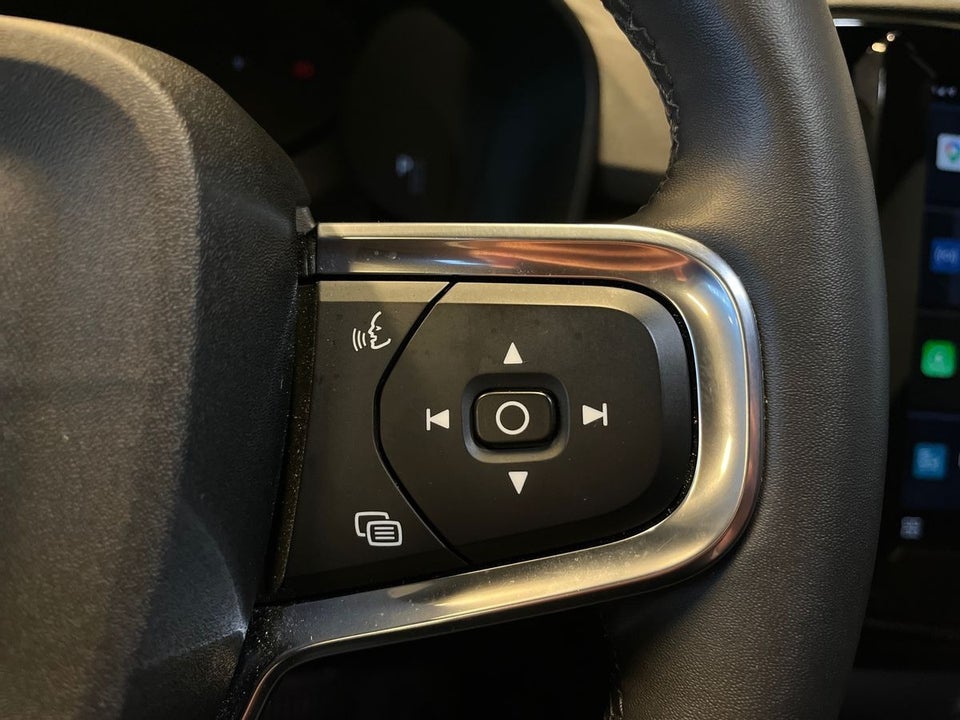 Volvo XC40 ReCharge Core 5d