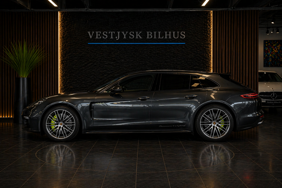 Porsche Panamera 4 2,9 E-Hybrid Sport Turismo PDK 5d